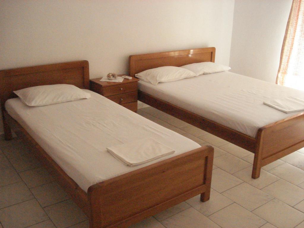 Apartments Stavroula Ηospitality Vrasná Oda fotoğraf