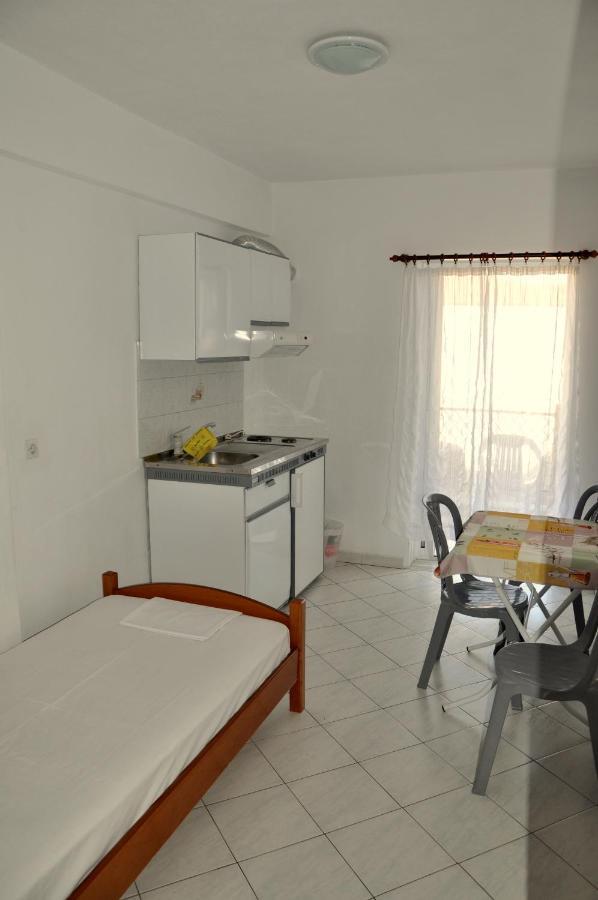 Apartments Stavroula Ηospitality Vrasná Oda fotoğraf
